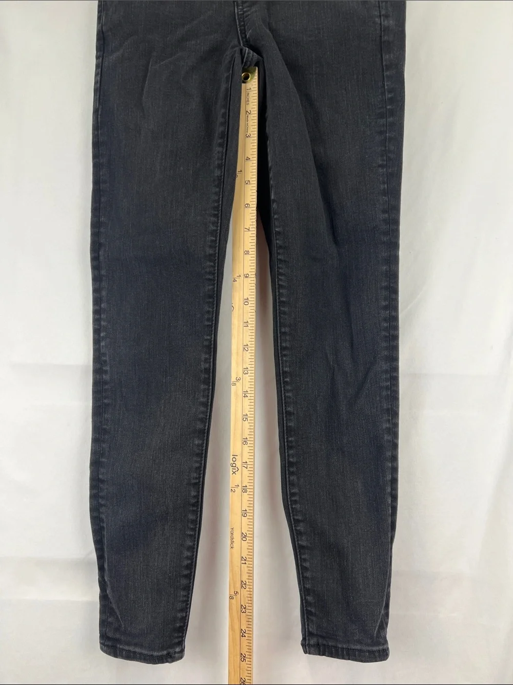 American Eagle - Women’s Jeans - High Rise Jeggings -Black - Size Unk (0 or 00?)